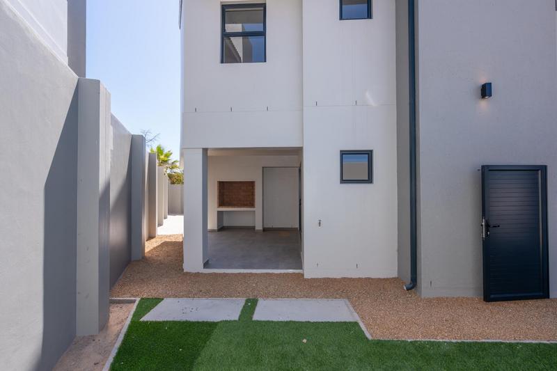 3 Bedroom Property for Sale in Country Club Western Cape